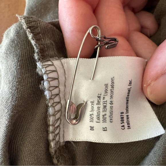 Tentree Blakely Jumpsuit - Olive Lightweight Tencel - Picture 11 of 15